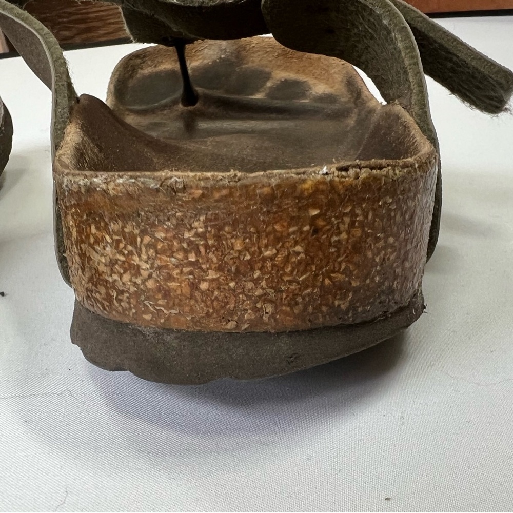 Birkenstock Gizeh Sandal size 40 - Picture 8 of 16